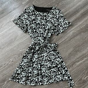 Banana Republic Dress - M